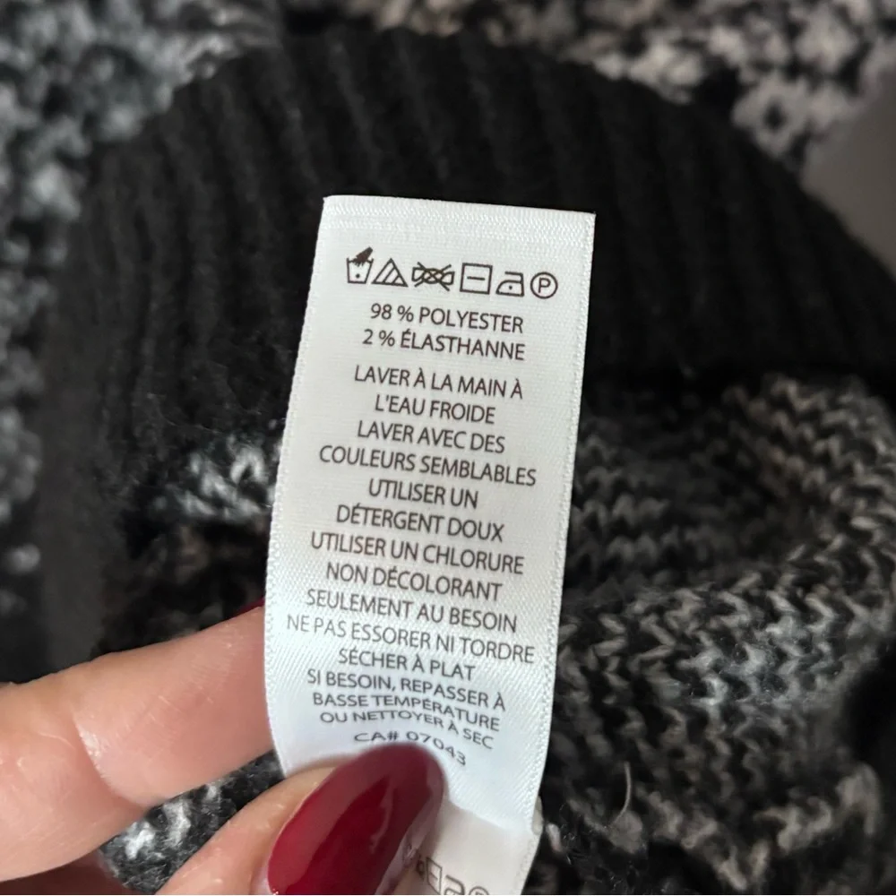Tahari Monochrome Cowl Neck Sweater - Picture 4 of 5